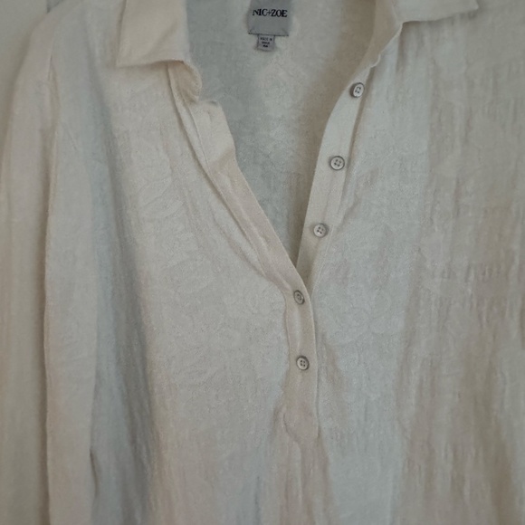 Nic & Zoe Ivory Collared Shirt  Size Medium - Picture 6 of 7